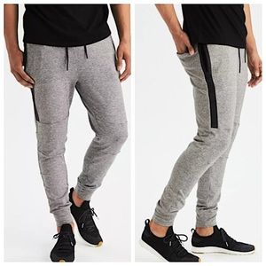 American Eagle Men’s Gray Joggers Zip Pocket Small